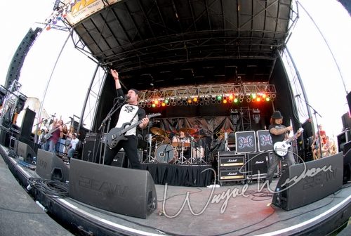Hurt at Montgomery Co. Fairgrounds Dayton, OH on September 17, 2006 &mdash; concert photo by Wayne Dennon