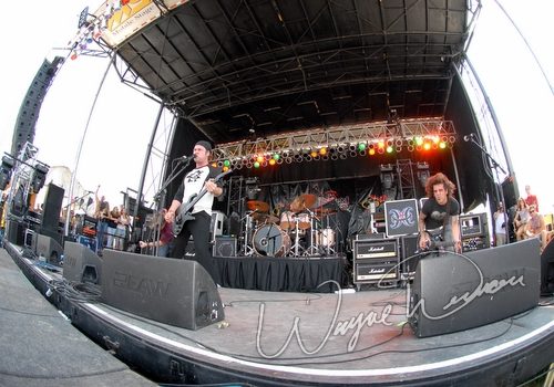 Hurt at Montgomery Co. Fairgrounds Dayton, OH on September 17, 2006 &mdash; concert photo by Wayne Dennon