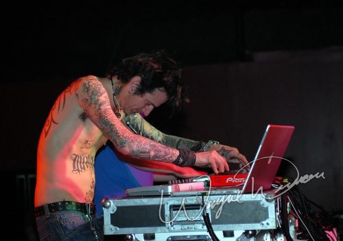 Tommy Lee at Jillian's Louisville, KY on May 6, 2006 &mdash; concert photo by Wayne Dennon
