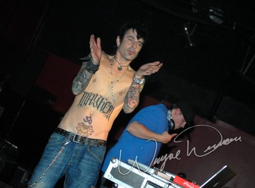 Tommy Lee at Jillian's Louisville, KY on May 6, 2006 &mdash; concert photo by Wayne Dennon