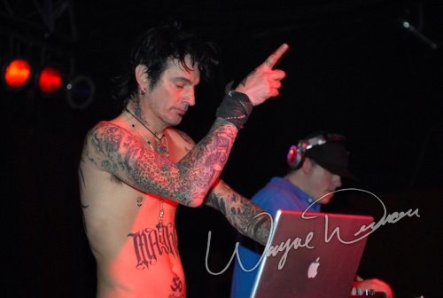 Tommy Lee at Jillian's Louisville, KY on May 6, 2006 &mdash; concert photo by Wayne Dennon