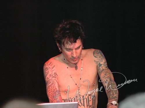 Tommy Lee at Jillian's Louisville, KY on May 6, 2006 &mdash; concert photo by Wayne Dennon