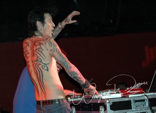 Tommy Lee at Jillian's Louisville, KY on May 6, 2006 &mdash; concert photo by Wayne Dennon