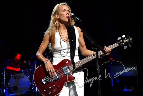 Sheryl Crow at Riverbend Music Center Cincinnati, OH on September 5, 2006 &mdash; concert photo by Wayne Dennon