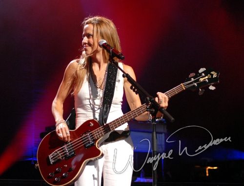 Sheryl Crow at Riverbend Music Center Cincinnati, OH on September 5, 2006 &mdash; concert photo by Wayne Dennon