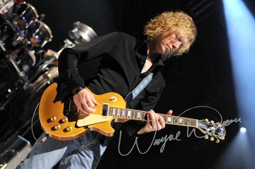 Sheryl Crow at National City Pavilion Cincinnati, OH on May 25, 2008 &mdash; concert photo by Wayne Dennon
