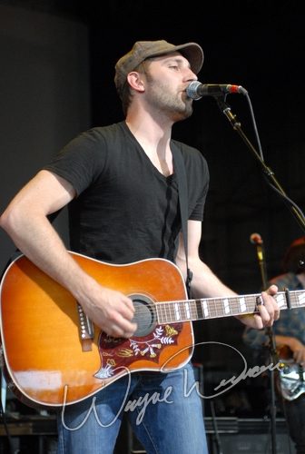 Mat Kearney at Riverbend Music Center Cincinnati, OH on September 5, 2006 &mdash; concert photo by Wayne Dennon