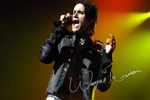 Buckcherry at Bank of Kentucky Center Highland Heights, KY on February 23, 2009 &mdash; concert photo by Wayne Dennon