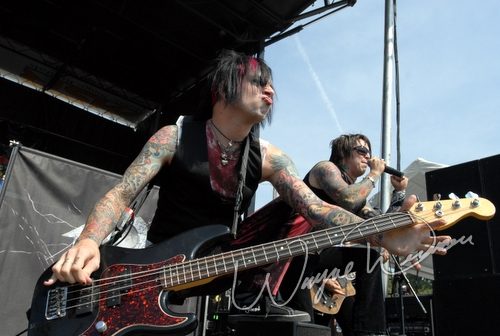 Eighteen Visions at Montgomery Co. Fairgrounds Dayton, OH on September 17, 2006 &mdash; concert photo by Wayne Dennon
