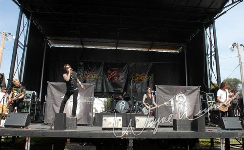 Eighteen Visions at Montgomery Co. Fairgrounds Dayton, OH on September 17, 2006 &mdash; concert photo by Wayne Dennon