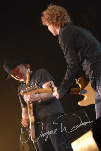 Dierks Bentley at Ervin J. Nutter Center Dayton, OH on November 16, 2006 &mdash; concert photo by Wayne Dennon