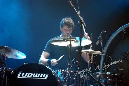 Dierks Bentley at Ervin J. Nutter Center Dayton, OH on November 16, 2006 &mdash; concert photo by Wayne Dennon