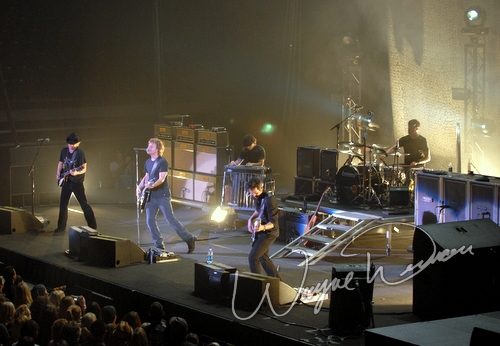 Dierks Bentley at Ervin J. Nutter Center Dayton, OH on November 16, 2006 &mdash; concert photo by Wayne Dennon