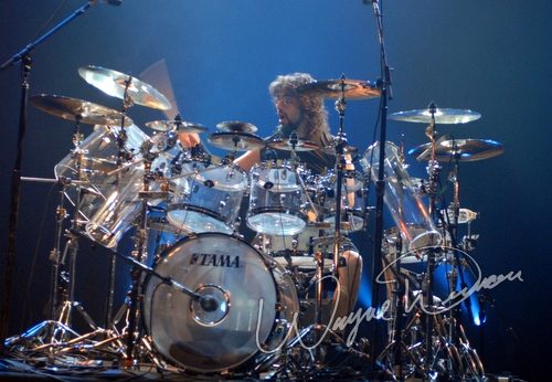 John Petrucci at Taft Theatre Cincinnati, OH on March 25, 2007 &mdash; concert photo by Wayne Dennon