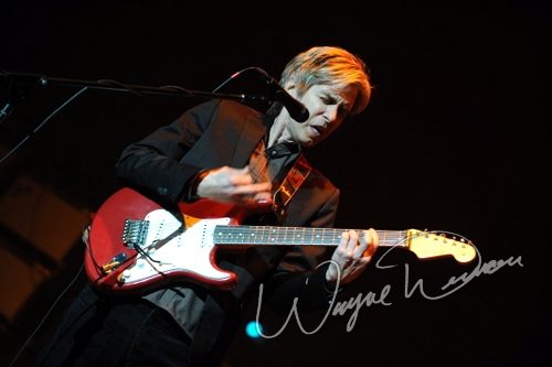 Eric Johnson concert photo by Wayne Dennon