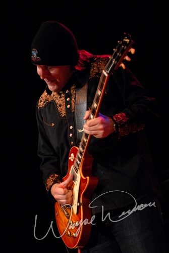 Joe Bonamassa at Madison Theater Covington, KY on November 11, 2007 &mdash; concert photo by Wayne Dennon