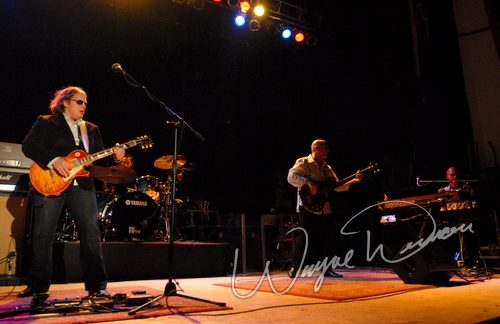 Joe Bonamassa at Madison Theater Covington, KY on November 11, 2007 &mdash; concert photo by Wayne Dennon