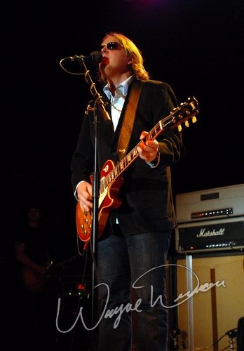 Joe Bonamassa at Madison Theater Covington, KY on November 11, 2007 &mdash; concert photo by Wayne Dennon
