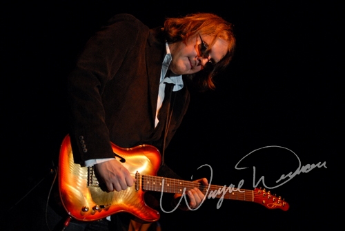 Joe Bonamassa at Madison Theater Covington, KY on November 11, 2007 &mdash; concert photo by Wayne Dennon