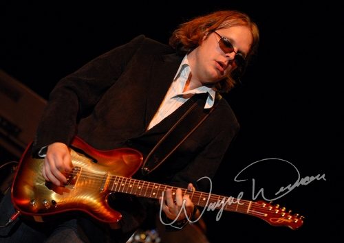 Joe Bonamassa at Madison Theater Covington, KY on November 11, 2007 &mdash; concert photo by Wayne Dennon