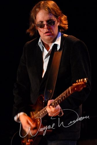 Joe Bonamassa at Madison Theater Covington, KY on November 11, 2007 &mdash; concert photo by Wayne Dennon