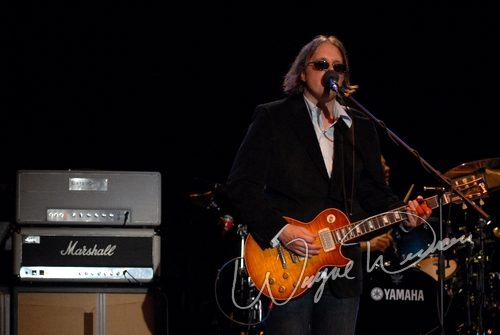 Joe Bonamassa at Madison Theater Covington, KY on November 11, 2007 &mdash; concert photo by Wayne Dennon
