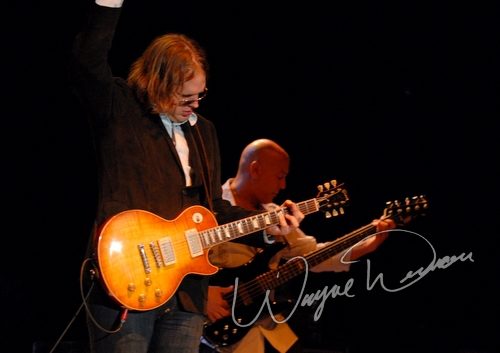 Joe Bonamassa at Madison Theater Covington, KY on November 11, 2007 &mdash; concert photo by Wayne Dennon