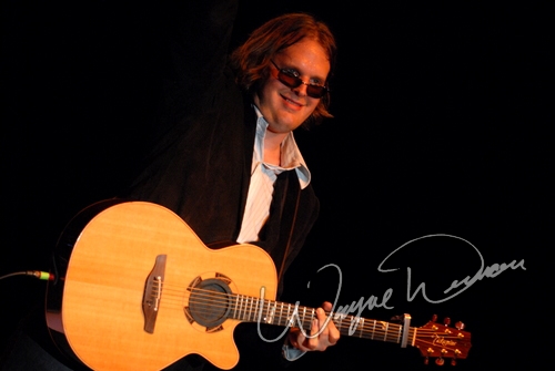 Joe Bonamassa at Madison Theater Covington, KY on November 11, 2007 &mdash; concert photo by Wayne Dennon