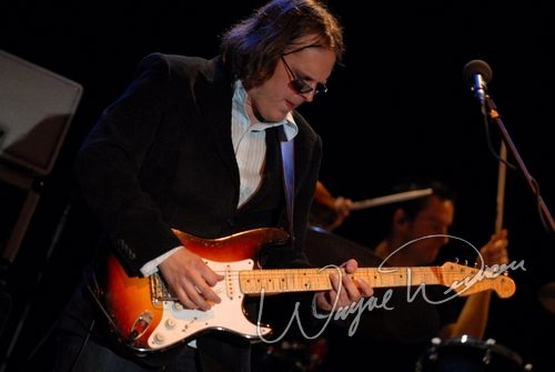 Joe Bonamassa at Madison Theater Covington, KY on November 11, 2007 &mdash; concert photo by Wayne Dennon