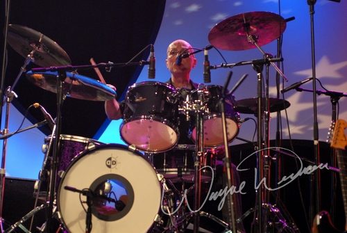 Phil Keaggy concert photo by Wayne Dennon