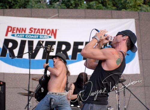 Operator at Riverfest 07 Cincinnati, OH on September 2, 2007 &mdash; concert photo by Wayne Dennon
