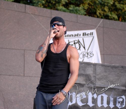 Operator at Riverfest 07 Cincinnati, OH on September 2, 2007 &mdash; concert photo by Wayne Dennon
