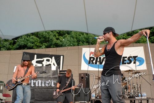 Operator at Riverfest 07 Cincinnati, OH on September 2, 2007 &mdash; concert photo by Wayne Dennon
