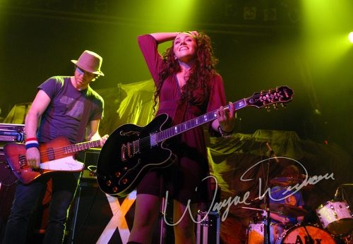 Alex Winston at Bogart's Cincinnati, OH on June 14, 2007 &mdash; concert photo by Wayne Dennon