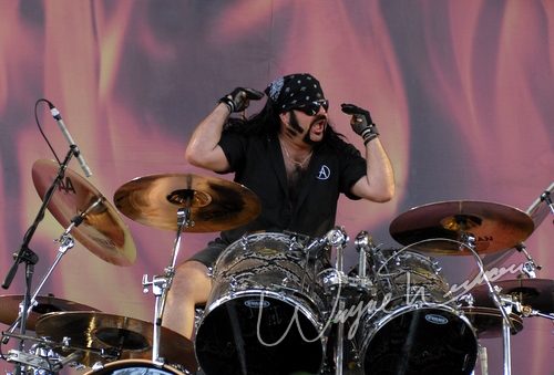 Hellyeah at Verizon Wireless Music Center Noblesville, IN on August 10, 2007 &mdash; concert photo by Wayne Dennon
