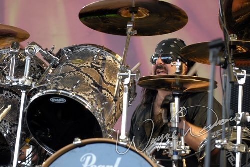 Hellyeah at Verizon Wireless Music Center Noblesville, IN on August 10, 2007 &mdash; concert photo by Wayne Dennon