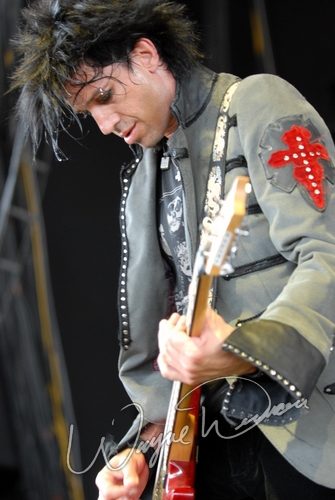 Neurosonic at Verizon Wireless Music Center Noblesville, IN on August 10, 2007 &mdash; concert photo by Wayne Dennon