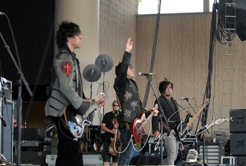 Neurosonic at Verizon Wireless Music Center Noblesville, IN on August 10, 2007 &mdash; concert photo by Wayne Dennon