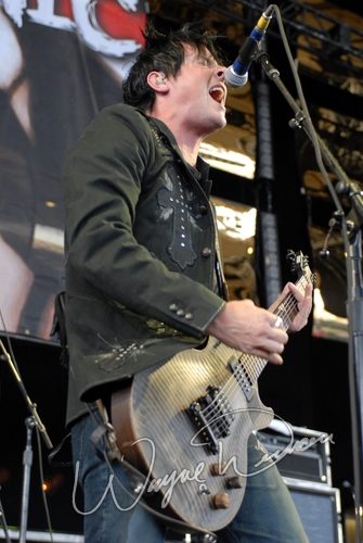 Neurosonic at Verizon Wireless Music Center Noblesville, IN on August 10, 2007 &mdash; concert photo by Wayne Dennon