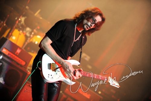 Steve Vai at Taft Theatre Cincinnati, OH on November 17, 2010 &mdash; concert photo by Wayne Dennon