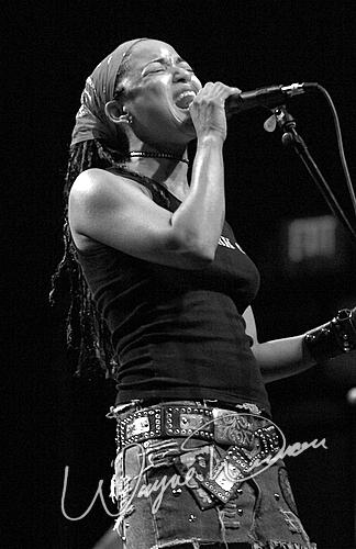 Danielia Cotton at Lifestyle Communities Pavilion Columbus, OH on November 15, 2005 &mdash; concert photo by Wayne Dennon