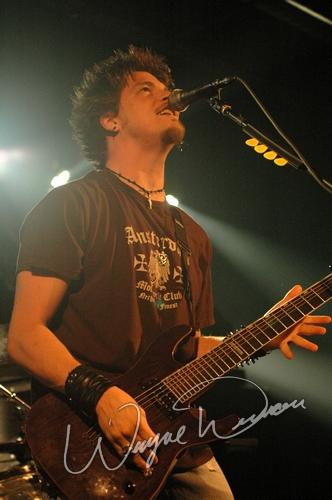 Crossfade at Jillian's Louisville, KY on September 8, 2004 &mdash; concert photo by Wayne Dennon