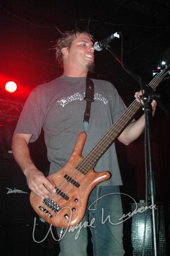 Crossfade at Jillian's Louisville, KY on September 8, 2004 &mdash; concert photo by Wayne Dennon