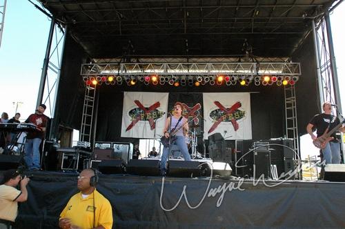 Crossfade at X-Fest Dayton, OH on September 19, 2004 &mdash; concert photo by Wayne Dennon