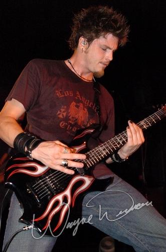Crossfade at Headliners Toledo, OH on September 22, 2004 &mdash; concert photo by Wayne Dennon