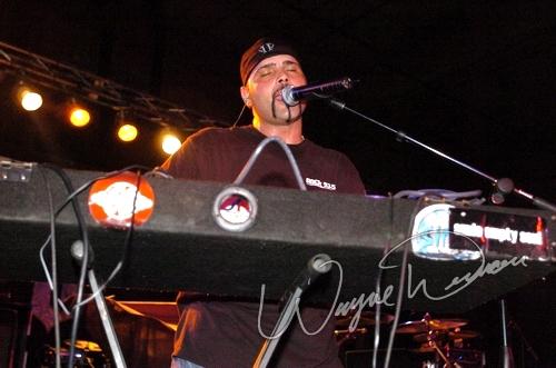 Crossfade at Headliners Toledo, OH on September 22, 2004 &mdash; concert photo by Wayne Dennon