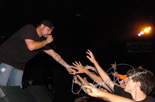Crossfade at Headliners Toledo, OH on September 22, 2004 &mdash; concert photo by Wayne Dennon