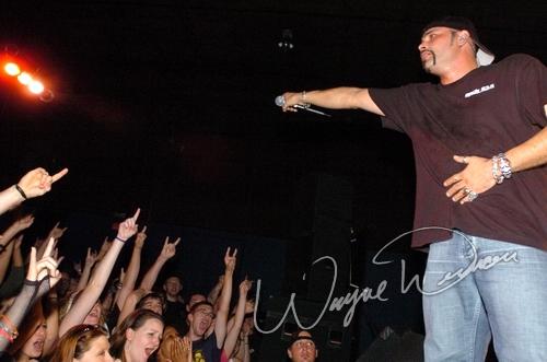 Crossfade at Headliners Toledo, OH on September 22, 2004 &mdash; concert photo by Wayne Dennon