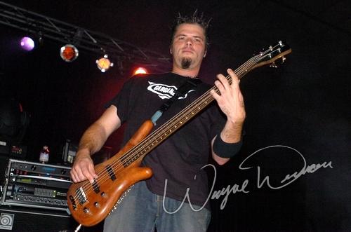 Crossfade at Headliners Toledo, OH on September 22, 2004 &mdash; concert photo by Wayne Dennon