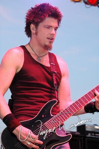 Crossfade at Jillian's Louisville, KY on May 6, 2005 &mdash; concert photo by Wayne Dennon